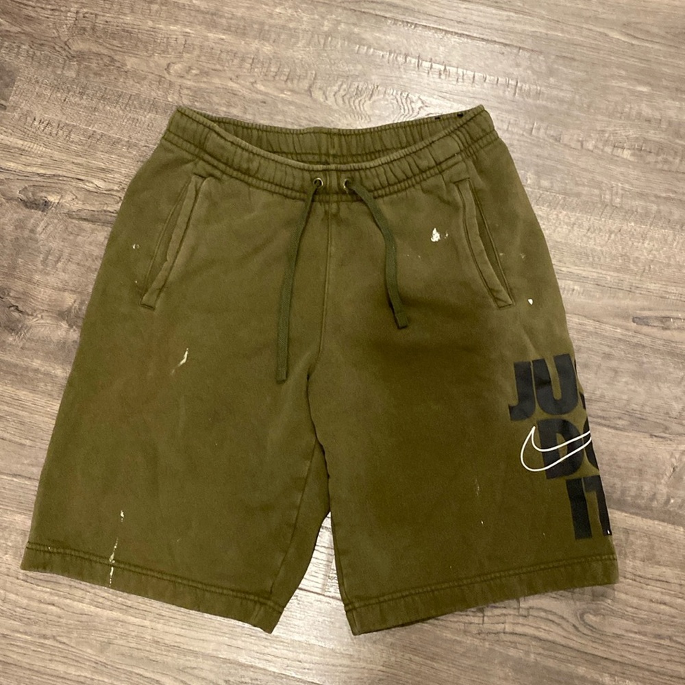 Nike Just Do It Swoosh Olive Green Sweat-shorts Size Small